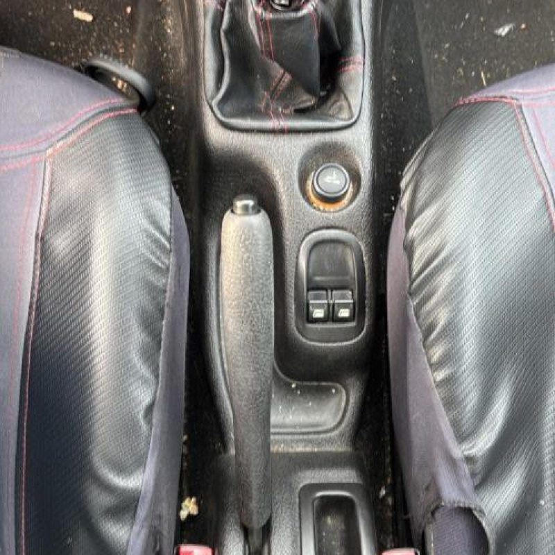 Levier de vitesses PEUGEOT 206 Photo n°16