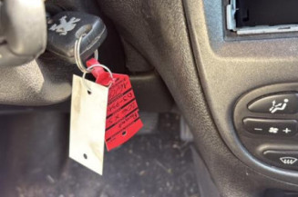 Levier de vitesses PEUGEOT 206