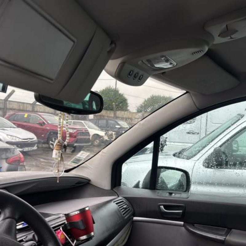 Aile arriere droit PEUGEOT 807 Photo n°14