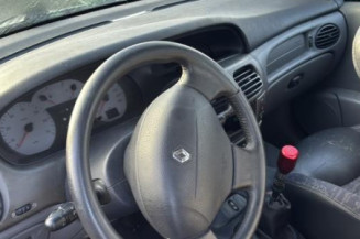 Compteur RENAULT MEGANE 1