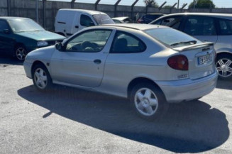 Compteur RENAULT MEGANE 1