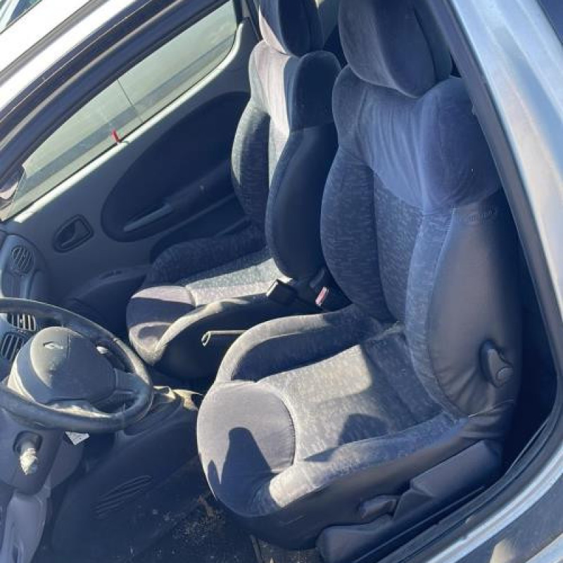 Compteur RENAULT MEGANE 1 Photo n°10