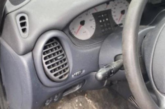 Compteur RENAULT MEGANE 1