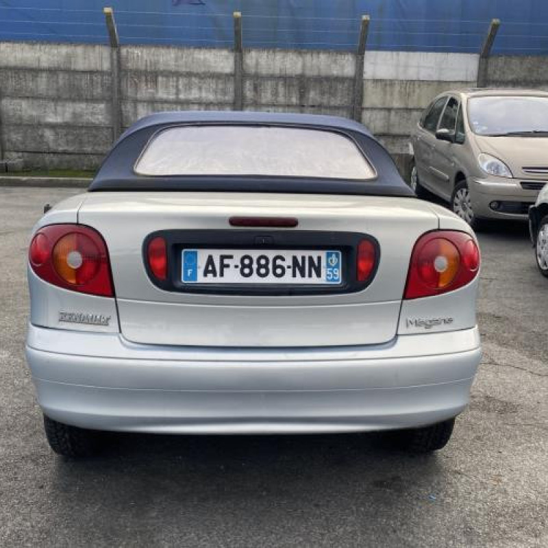 Compteur RENAULT MEGANE 1 Photo n°5