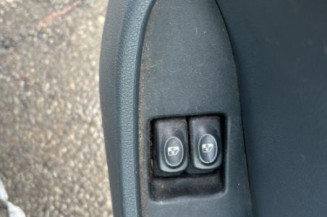 Etrier avant gauche (freinage) RENAULT KANGOO 1