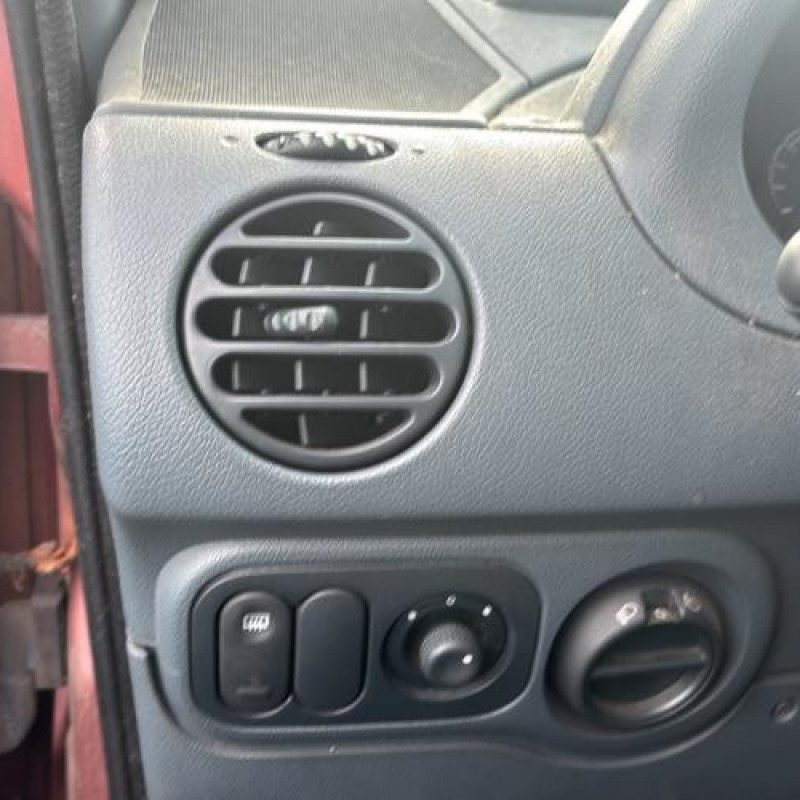 Etrier avant gauche (freinage) RENAULT KANGOO 1 Photo n°16