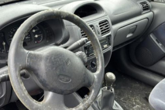 Tambour arriere droit RENAULT CLIO 2