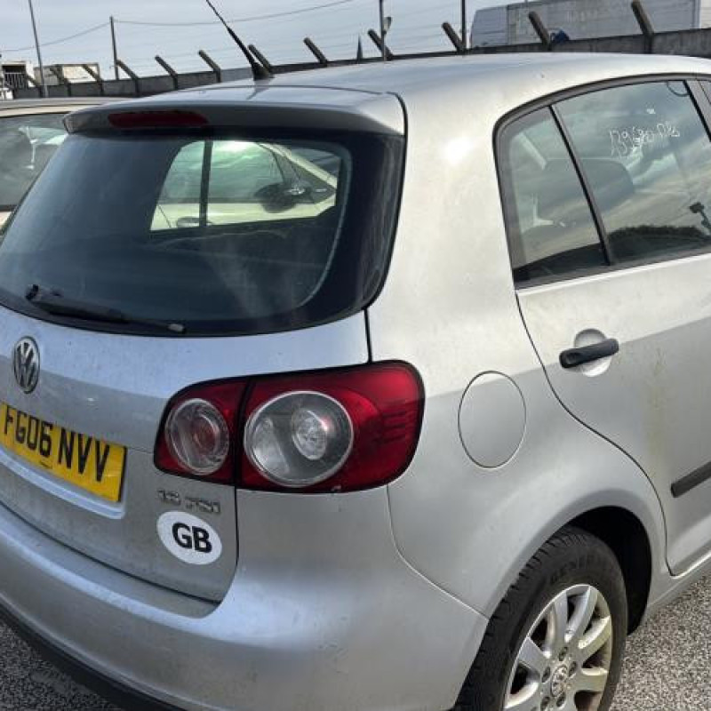 Feu arriere principal droit (feux) VOLKSWAGEN GOLF PLUS Photo n°3