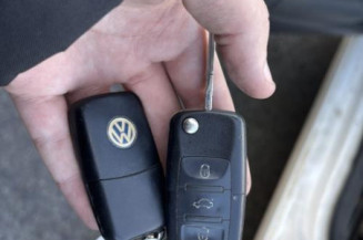 Pivot de moyeu arriere gauche VOLKSWAGEN GOLF 6