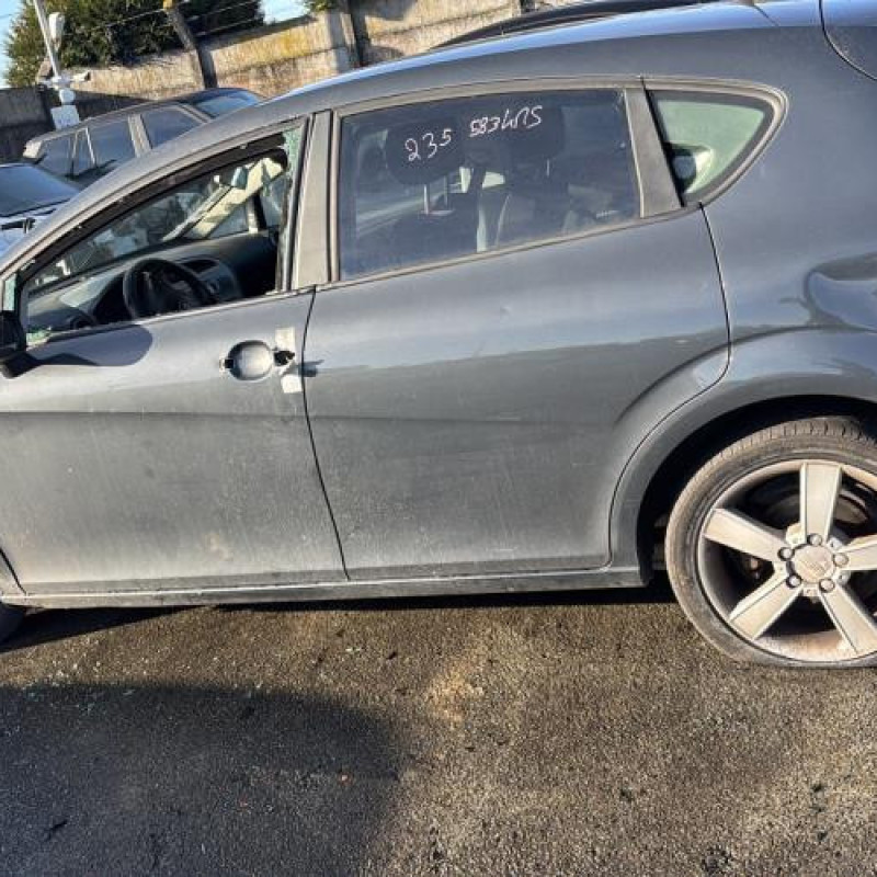 Reservoir essence SEAT LEON 2 Photo n°8