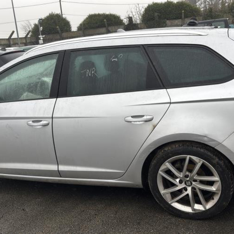 Reservoir essence SEAT LEON 3 Photo n°8