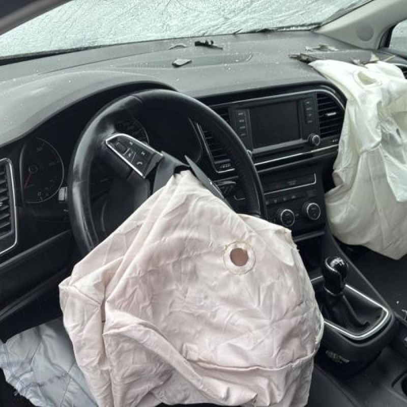 Reservoir essence SEAT LEON 3 Photo n°13