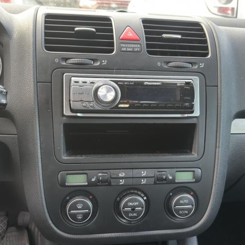 Reservoir essence VOLKSWAGEN GOLF 5 Photo n°18