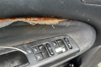 Serrure avant droit SKODA OCTAVIA 1