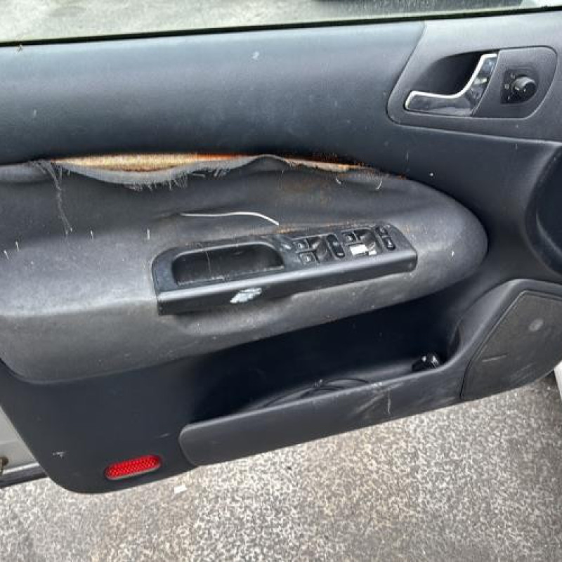 Serrure avant gauche SKODA OCTAVIA 1 Photo n°10