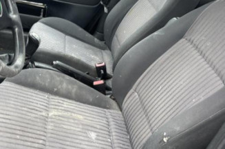 Serrure avant gauche SKODA OCTAVIA 1