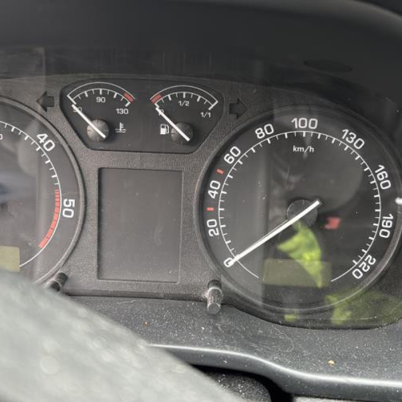 Serrure avant gauche SKODA OCTAVIA 1 Photo n°19