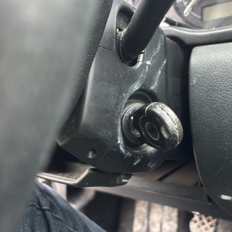 Serrure avant gauche SKODA OCTAVIA 1 Photo n°20