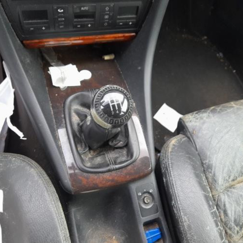 Pivot de moyeu avant gauche AUDI A6 2 Photo n°8