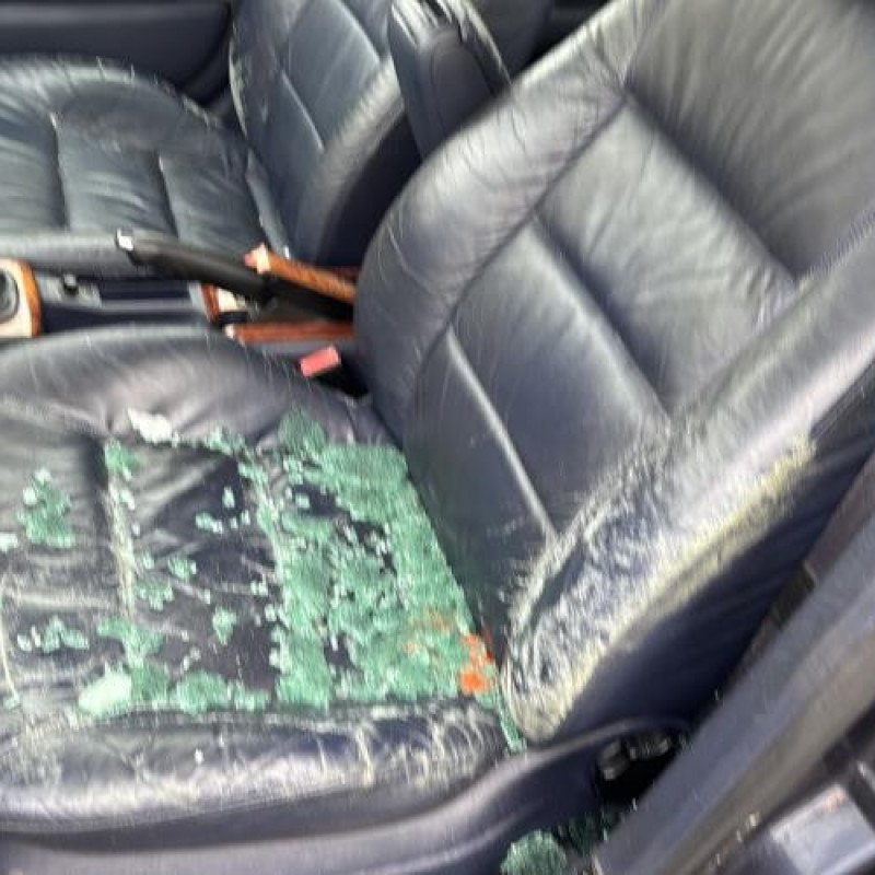 Pivot de moyeu avant droit AUDI A6 2 Photo n°14