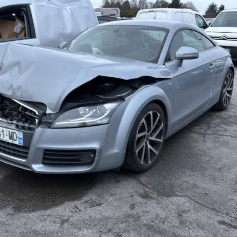 Boitier filtre a air AUDI TT 2 Photo n°1