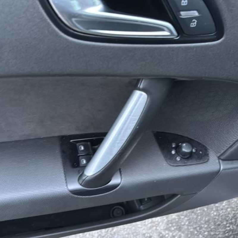 Boitier filtre a air AUDI TT 2 Photo n°10