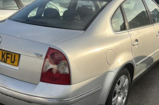 Feu arriere principal droit (feux) VOLKSWAGEN PASSAT 4