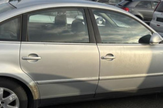 Feu arriere principal droit (feux) VOLKSWAGEN PASSAT 4