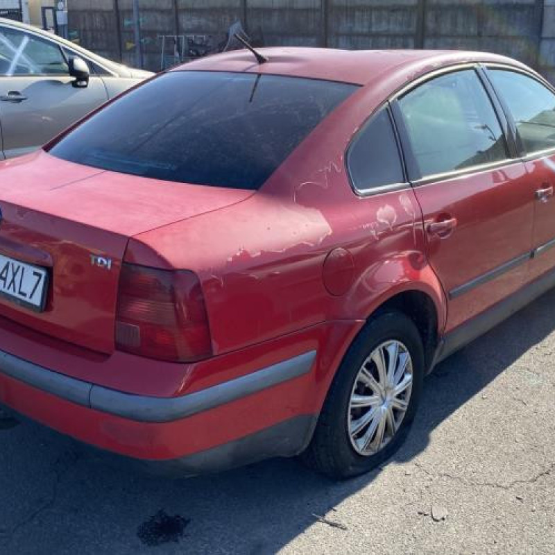 Leve vitre electrique avant gauche VOLKSWAGEN PASSAT 4 Photo n°3