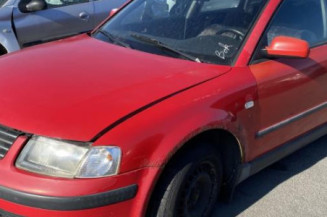 Pivot de moyeu avant droit VOLKSWAGEN PASSAT 4 Photo n°1