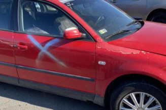 Pivot de moyeu avant droit VOLKSWAGEN PASSAT 4