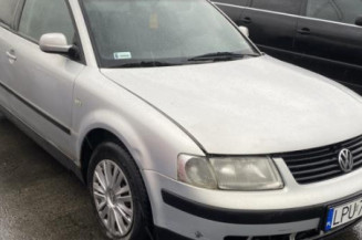 Leve vitre electrique avant gauche VOLKSWAGEN PASSAT 4