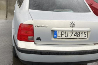 Leve vitre electrique avant gauche VOLKSWAGEN PASSAT 4