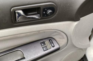 Leve vitre electrique avant gauche VOLKSWAGEN PASSAT 4
