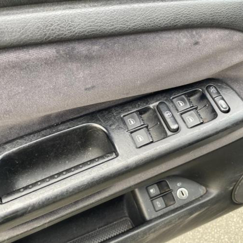 Leve vitre electrique avant gauche VOLKSWAGEN PASSAT 4 Photo n°5