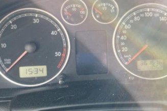 Serrure avant droit VOLKSWAGEN PASSAT 4