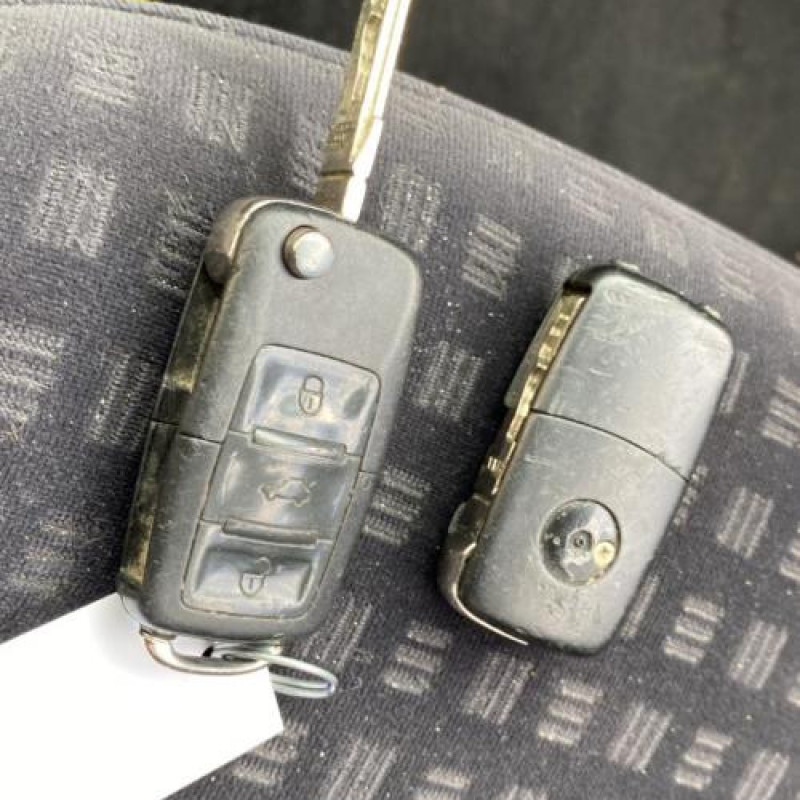 Serrure avant droit VOLKSWAGEN PASSAT 4 Photo n°12