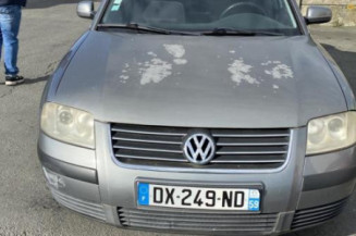 Serrure avant gauche VOLKSWAGEN PASSAT 4