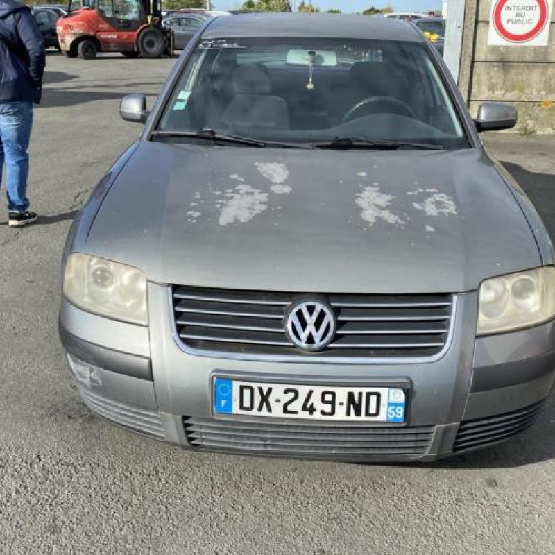 Serrure avant gauche VOLKSWAGEN PASSAT 4 Photo n°10