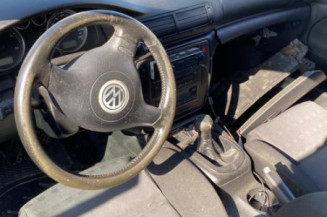 Leve vitre electrique avant gauche VOLKSWAGEN PASSAT 4