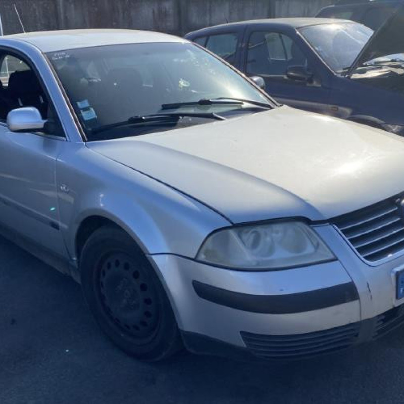 Serrure avant droit VOLKSWAGEN PASSAT 4 Photo n°2