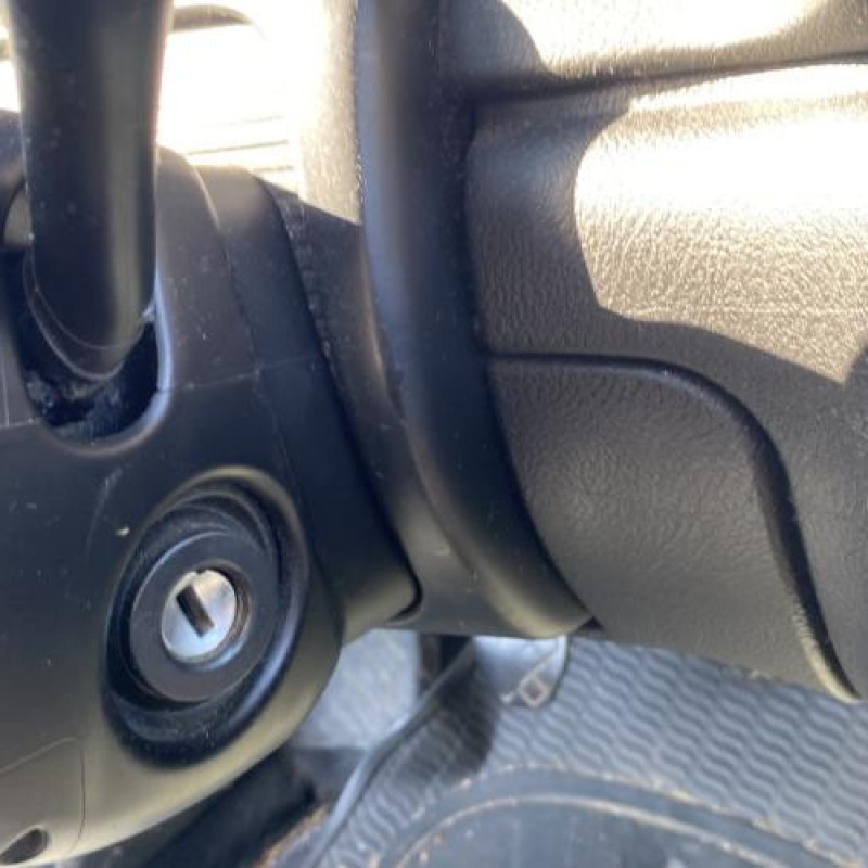 Serrure avant droit VOLKSWAGEN PASSAT 4 Photo n°19