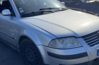 Pivot de moyeu avant droit VOLKSWAGEN PASSAT 4