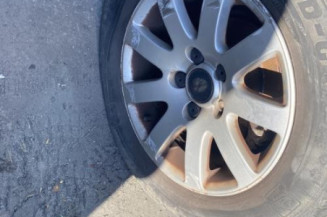 Pivot de moyeu avant droit VOLKSWAGEN PASSAT 4