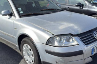 Serrure avant droit VOLKSWAGEN PASSAT 4