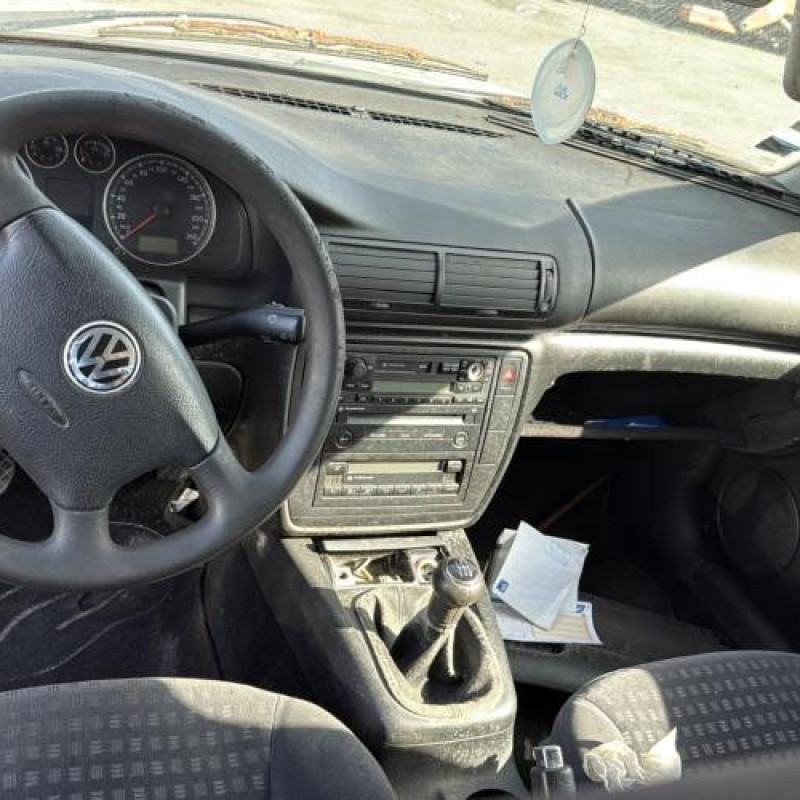 Serrure avant droit VOLKSWAGEN PASSAT 4 Photo n°12