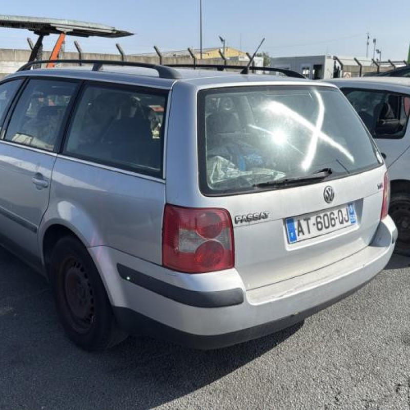 Bloc ABS (freins anti-blocage) VOLKSWAGEN PASSAT 4 Photo n°4