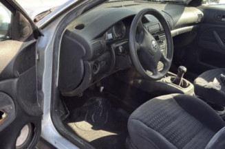 Bloc ABS (freins anti-blocage) VOLKSWAGEN PASSAT 4