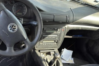 Bloc ABS (freins anti-blocage) VOLKSWAGEN PASSAT 4