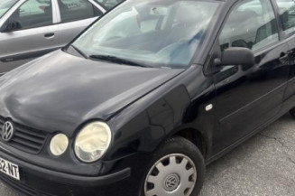 Serrure avant droit VOLKSWAGEN POLO 4 Photo n°1